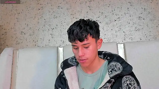 Angel esteban fx online show from March 1, 2025, 10:34 am