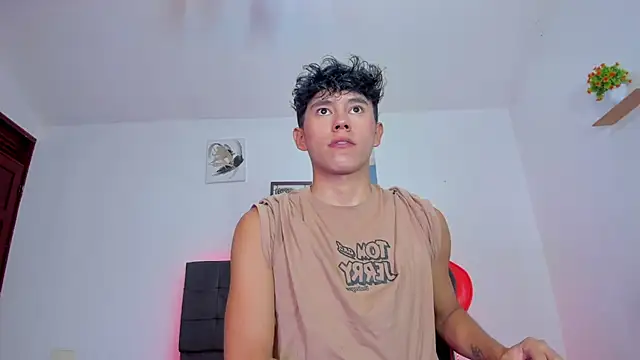 Angel esteban fx online show from October 7, 2025, 3:58 am