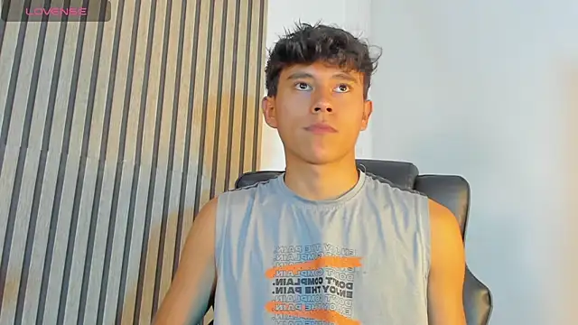 Snapshot of Angel_esteban_fx chatting on April 30, 2026, 9:08 pm Angel esteban fx online show from April 30, 2026, 9:08 pm
