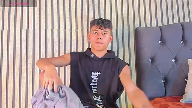 Snapshot of Angel_esteban_fx chatting on June 6, 2026, 6:01 pm Angel esteban fx online show from June 6, 2026, 6:01 pm