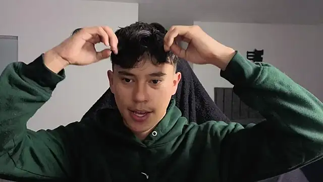 Snapshot of Angel_esteban_fx chatting on June 9, 2026, 7:25 pm Angel esteban fx online show from June 9, 2026, 7:25 pm