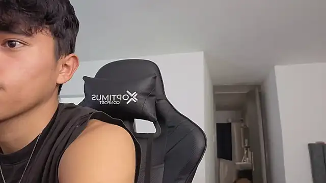 Snapshot of Angel_esteban_fx chatting on July 22, 2026, 4:32 pm Angel esteban fx online show from July 22, 2026, 4:32 pm
