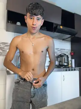 Snapshot of Angel_esteban_fx chatting on August 3, 2026, 7:28 pm Angel esteban fx online show from August 3, 2026, 7:28 pm