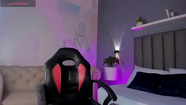 atenea jones online show from October 4, 2025, 2:48 pm