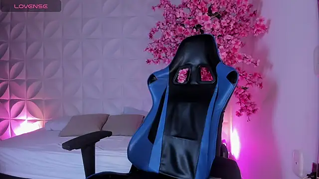 atenea jones online show from March 14, 2026, 7:19 pm