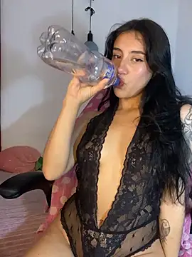 Steph x online show from June 14, 2026, 1:14 am