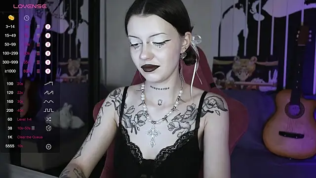 prettybones online show from December 30, 2024, 9:48 am