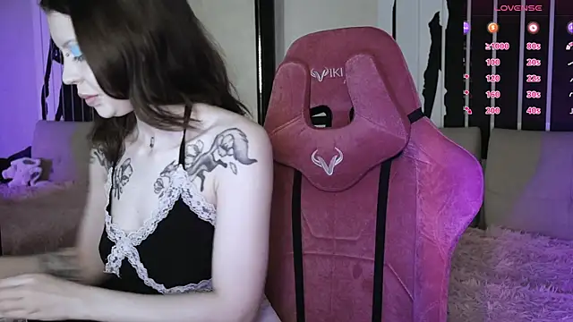 prettybones online show from January 30, 2025, 1:10 pm