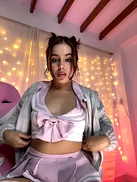 Juanelopez1 online show from October 15, 2025, 3:50 am