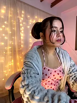 Juanelopez1 online show from October 27, 2025, 1:31 am