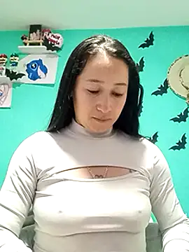 emilypoppy3 online show from February 5, 2025, 1:44 pm