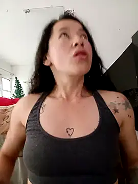 emilypoppy3 online show from December 5, 2025, 8:38 pm