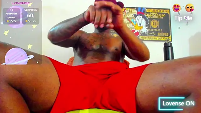 Snapshot of wotton_17 chatting on February 15, 2025, 6:01 pm wotton 17 online show from February 15, 2025, 6:01 pm