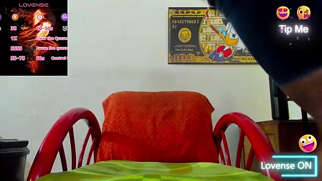 Snapshot of wotton_17 chatting on September 17, 2025, 7:04 pm wotton 17 online show from September 17, 2025, 7:04 pm