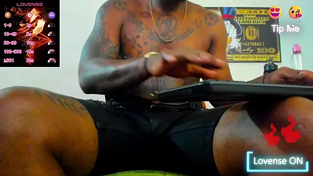 Snapshot of wotton_17 chatting on October 23, 2025, 6:50 pm wotton 17 online show from October 23, 2025, 6:50 pm