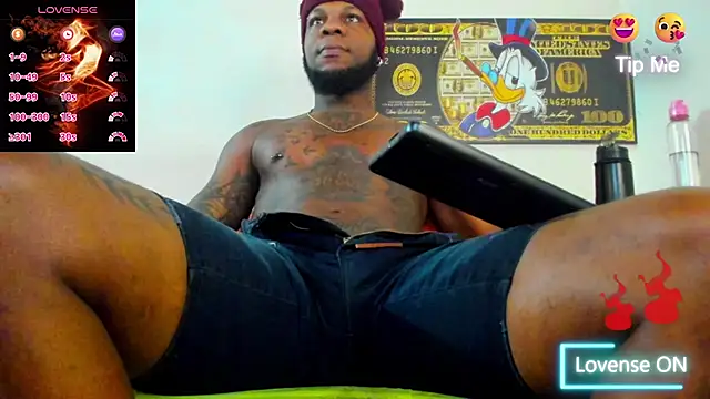 Snapshot of wotton_17 chatting on November 17, 2025, 11:21 pm wotton 17 online show from November 17, 2025, 11:21 pm