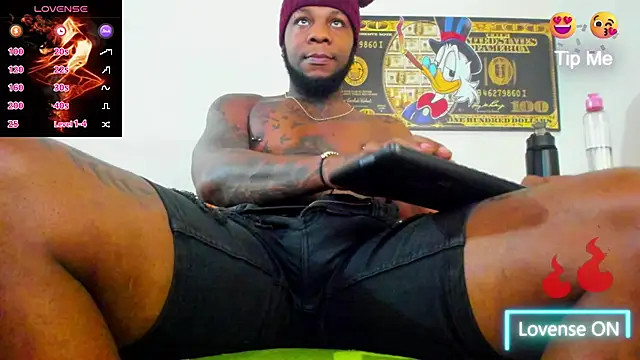 Snapshot of wotton_17 chatting on November 20, 2025, 7:35 pm wotton 17 online show from November 20, 2025, 7:35 pm