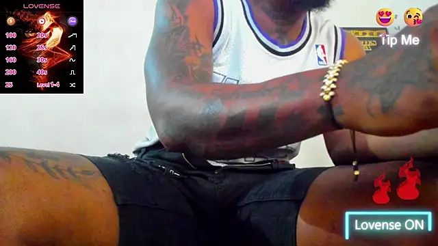 Snapshot of wotton_17 chatting on November 27, 2025, 10:56 pm wotton 17 online show from November 27, 2025, 10:56 pm