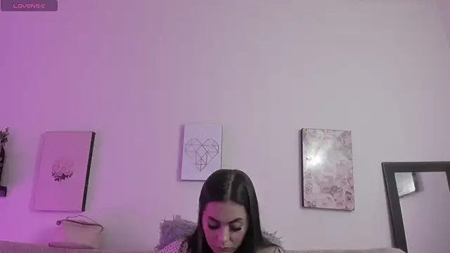 Snapshot of Murieel_69 chatting on December 13, 2025, 8:25 pm Murieel 69 online show from December 13, 2025, 8:25 pm