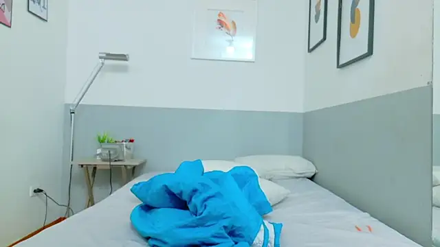 daddys little princesss online show from October 12, 2025, 11:42 am