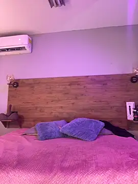 DeboraEvans online show from October 26, 2025, 4:02 pm