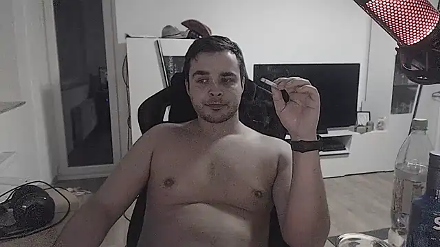 Snapshot of SharkLuigi chatting on January 15, 2026, 10:02 pm SharkLuigi online show from January 15, 2026, 10:02 pm