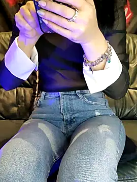 Melody87 online show from February 23, 2025, 5:50 pm