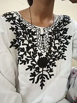 Snapshot of Kumkum_36 chatting on March 18, 2026, 4:26 am Kumkum 36 online show from March 18, 2026, 4:26 am