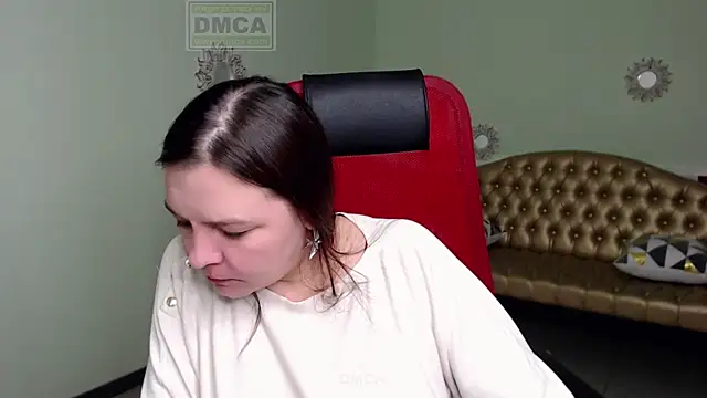 Lily flower7 online show from March 10, 2025, 3:45 am