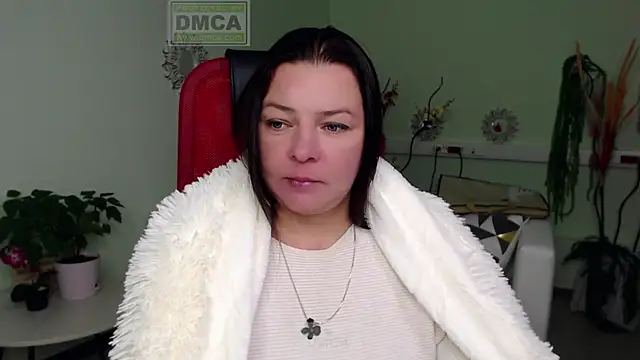 Lily flower7 online show from September 26, 2025, 4:49 am