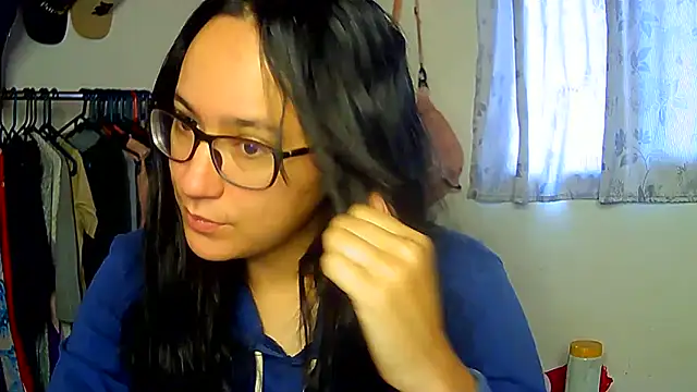 brittanycheeks online show from December 10, 2024, 2:17 pm