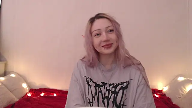 Emily hardcore online show from February 1, 2026, 9:13 pm