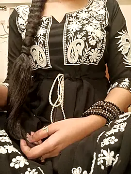 Snapshot of Ruchi-34 chatting on July 3, 2026, 8:26 pm Ruchi-34 online show from July 3, 2026, 8:26 pm