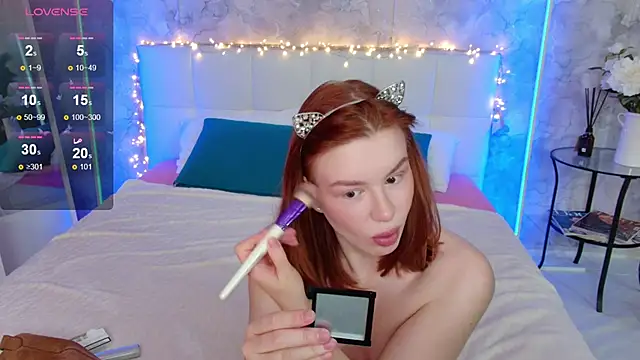 LucyHornyDoll online show from December 13, 2024, 6:00 am