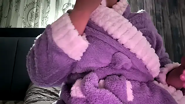 SEXY-ZENA online show from October 8, 2025, 9:23 pm