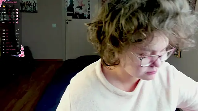 Sashy Way online show from March 8, 2025, 1:47 pm