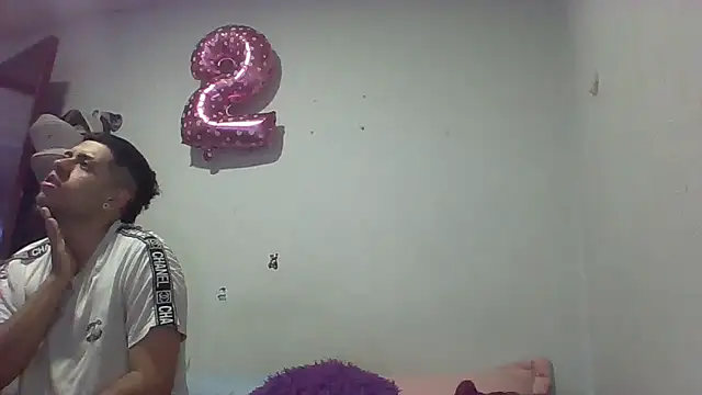 Snapshot of sharkboy_lavagirl_d_a chatting on January 27, 2025, 8:49 pm sharkboy lavagirl d a online show from January 27, 2025, 8:49 pm