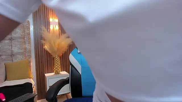 ada mclaine online show from February 1, 2026, 11:53 am