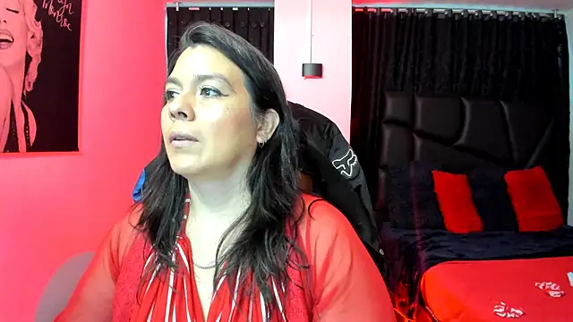 martina foxy  online show from February 10, 2025, 11:25 am