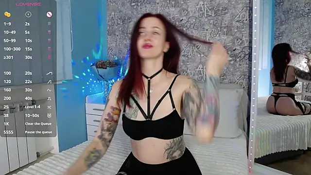 ElisaJane online show from February 26, 2026, 10:20 pm