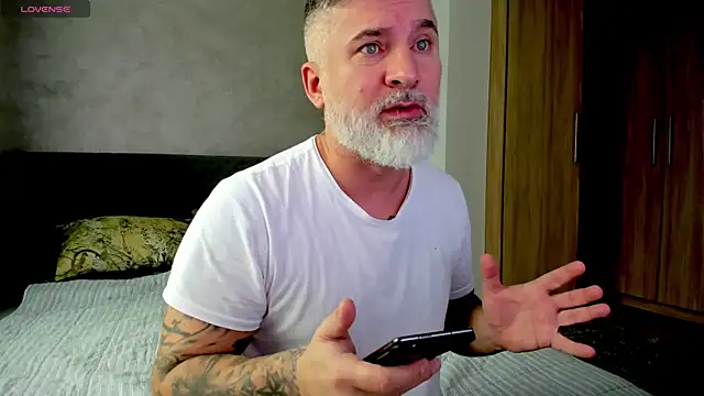 BlowMyXXL online show from February 2, 2025, 10:35 am