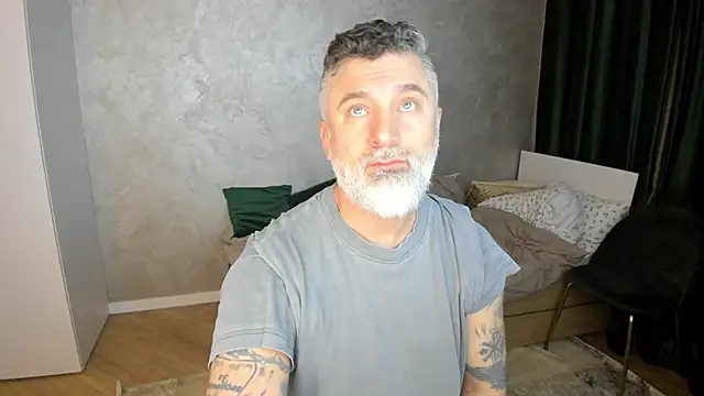 BlowMyXXL online show from February 7, 2025, 2:58 pm