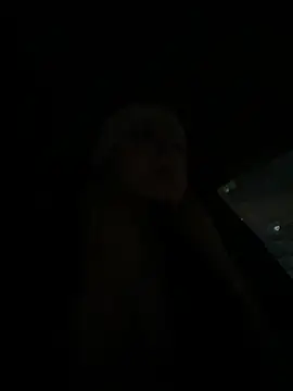 Snapshot of MerlinDave chatting on December 19, 2025, 1:34 am MerlinDave online show from December 19, 2025, 1:34 am