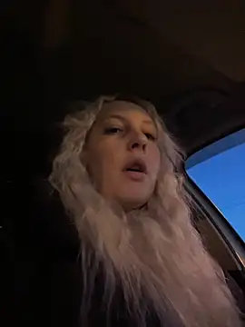 Snapshot of MerlinDave chatting on January 11, 2026, 2:05 am MerlinDave online show from January 11, 2026, 2:05 am