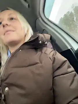 Snapshot of MerlinDave chatting on February 18, 2026, 4:19 am MerlinDave online show from February 18, 2026, 4:19 am