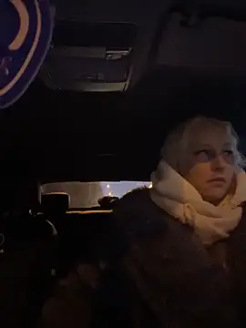 Snapshot of MerlinDave chatting on February 24, 2026, 12:52 am MerlinDave online show from February 24, 2026, 12:52 am