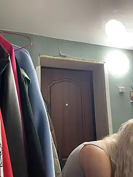 Snapshot of MerlinDave chatting on March 4, 2026, 1:00 am MerlinDave online show from March 4, 2026, 1:00 am