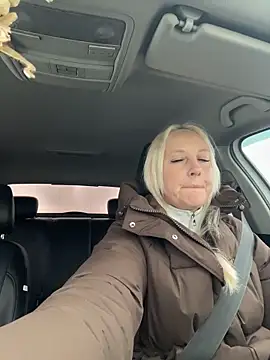 Snapshot of MerlinDave chatting on March 16, 2026, 1:11 am MerlinDave online show from March 16, 2026, 1:11 am