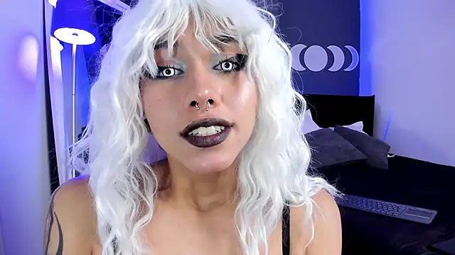 Raven Witch  online show from January 12, 2025, 8:47 pm