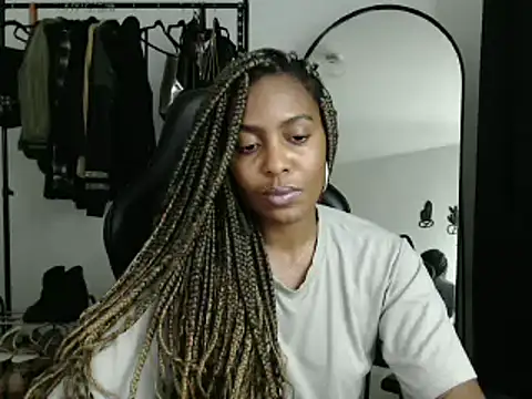 marisilva br online show from January 17, 2025, 2:29 am